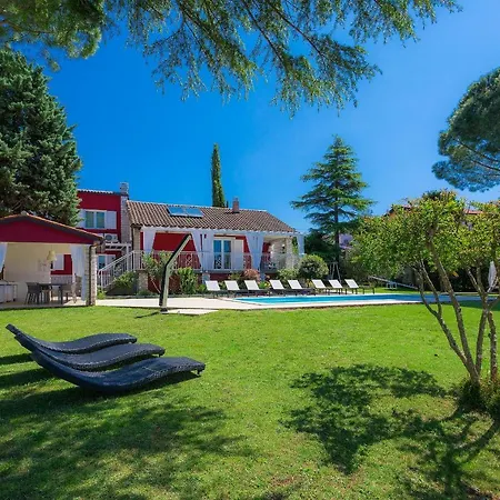 Villa Astinian Puntizela Pola