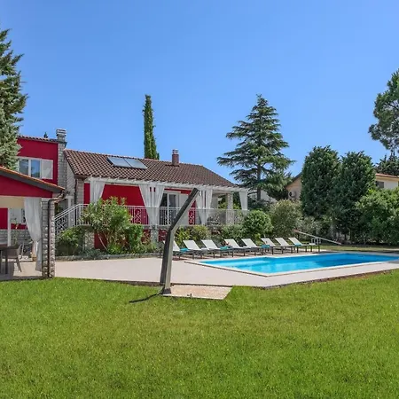 Astinian Puntizela * Пула