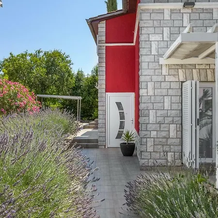 Astinian Puntizela Вілла