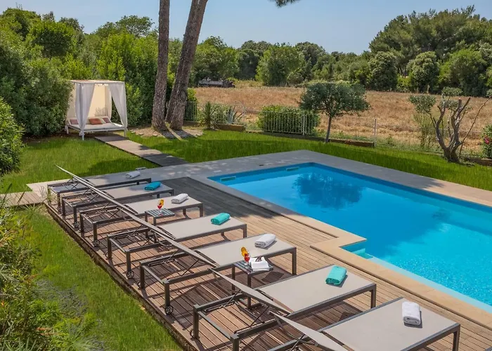 Вілла Astinian Puntizela Пула