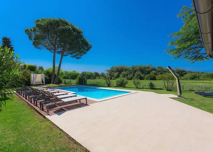 Astinian Puntizela Вілла *